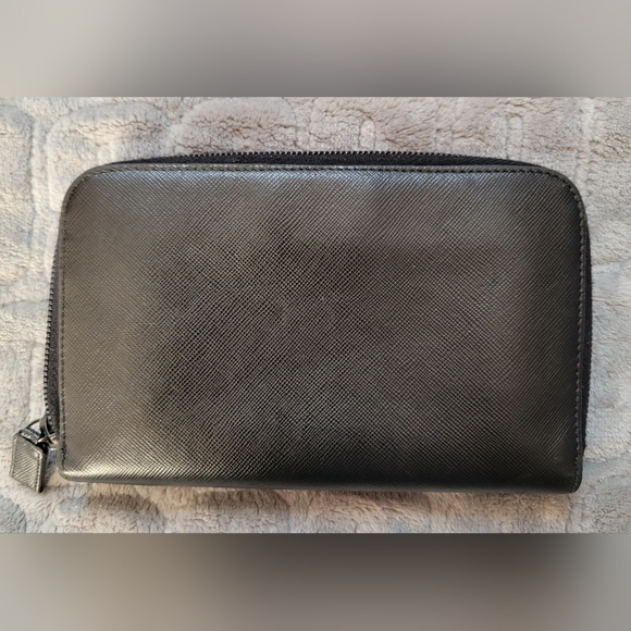 Authentic Prada Saffiano Leather Wallet - Picture 2 of 12